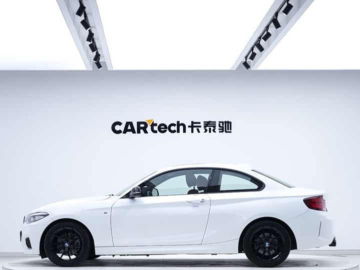 Фото 4 - BMW 2 Series
