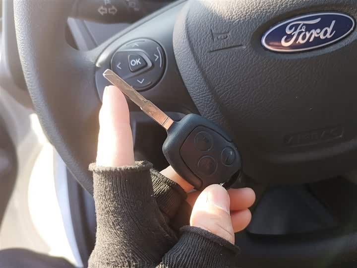 Фото 9 - Ford Transit