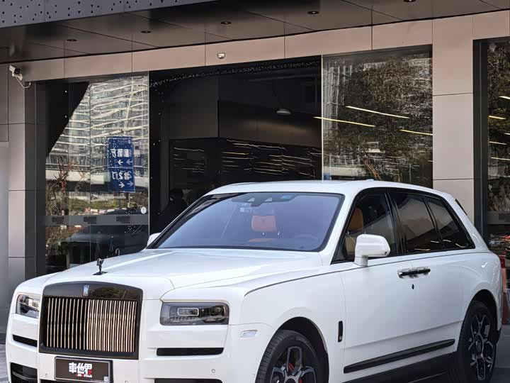 Фото 1 - Rolls-Royce Cullinan