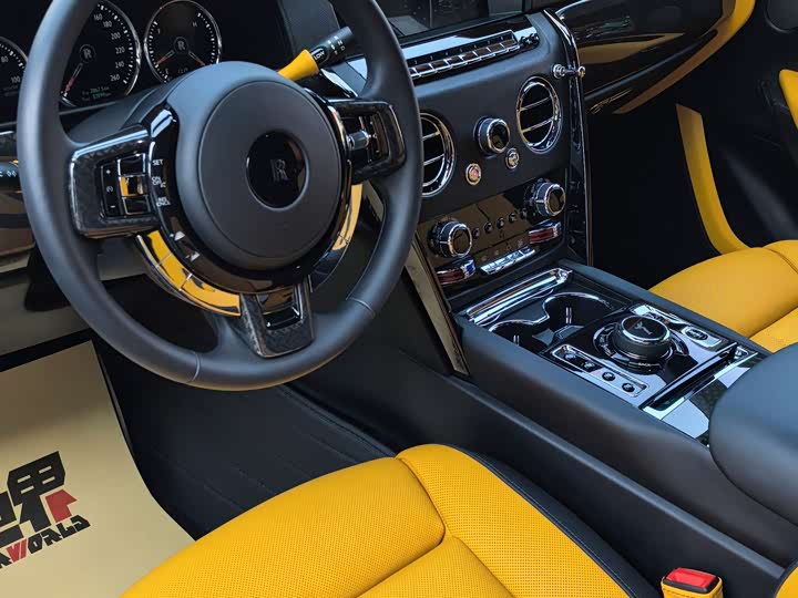 Фото 4 - Rolls-Royce Cullinan