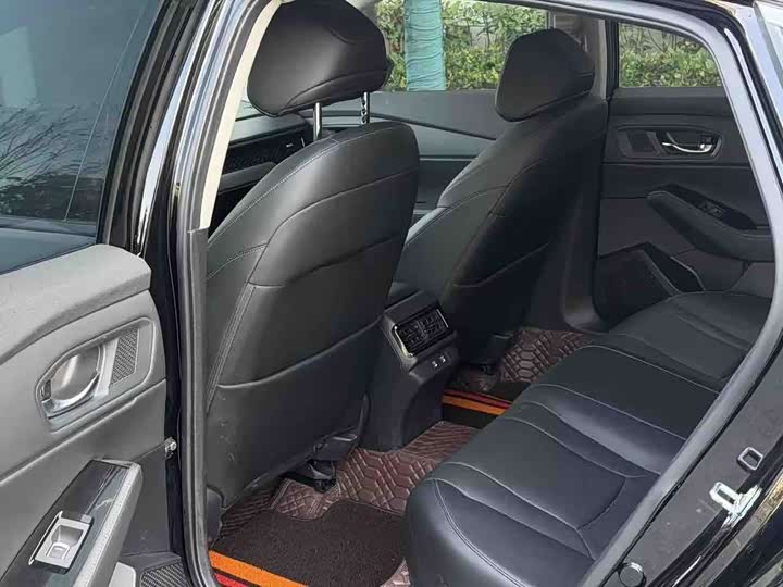 Фото 8 - Honda Accord