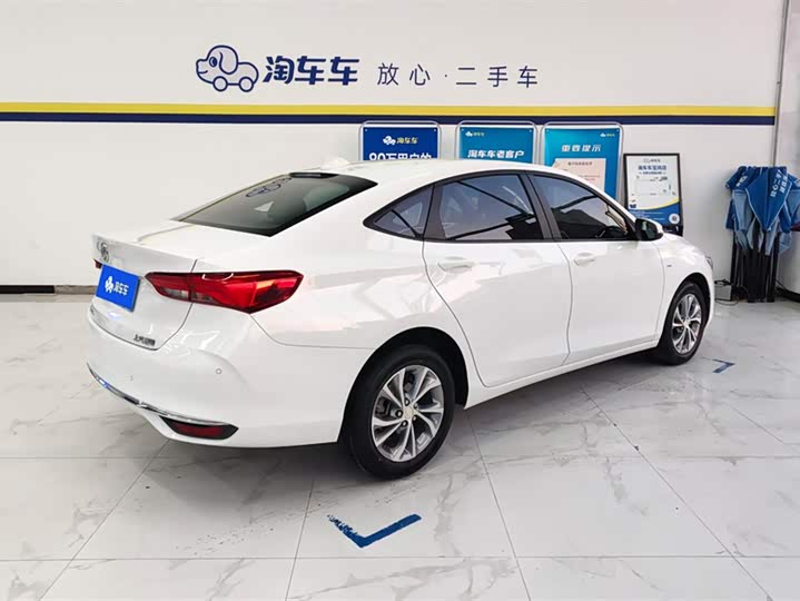 Фото 3 - Buick Verano