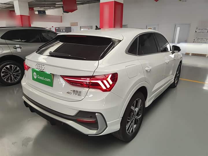 Фото 7 - Audi Q3 Sportback