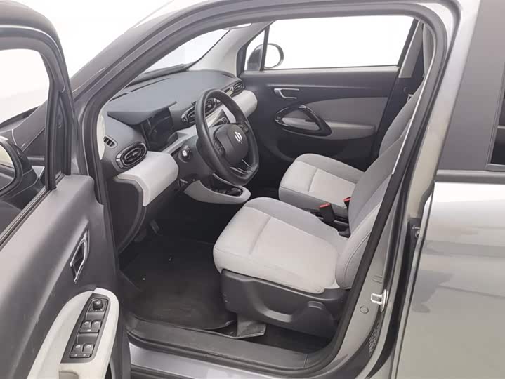 Фото 9 - Leapmotor T03