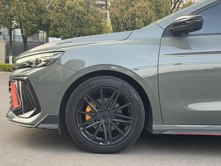 Фото 4 - Geely Binrui