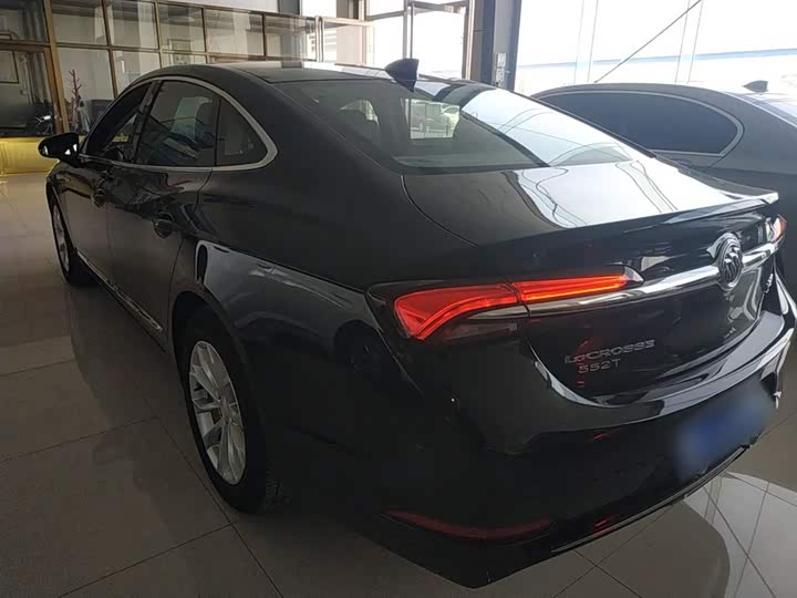 Фото 5 - Buick LaCrosse