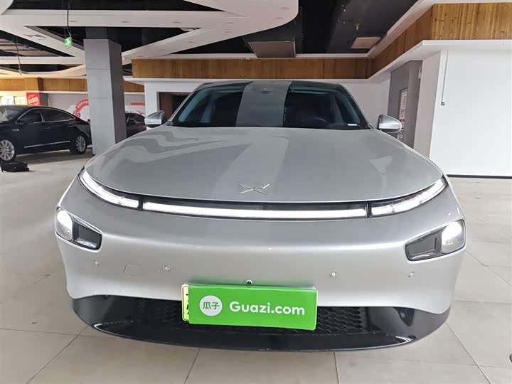 Фото 3 - XPeng P7