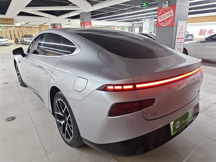 Фото 5 - XPeng P7