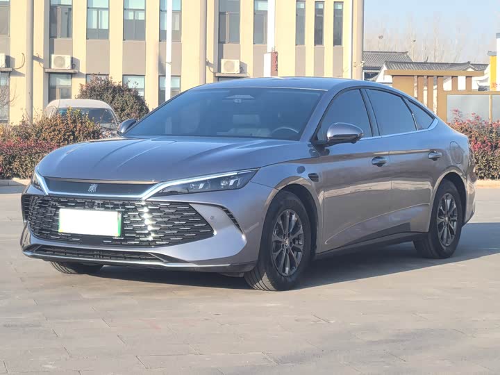 Фото 1 - BYD Qin L