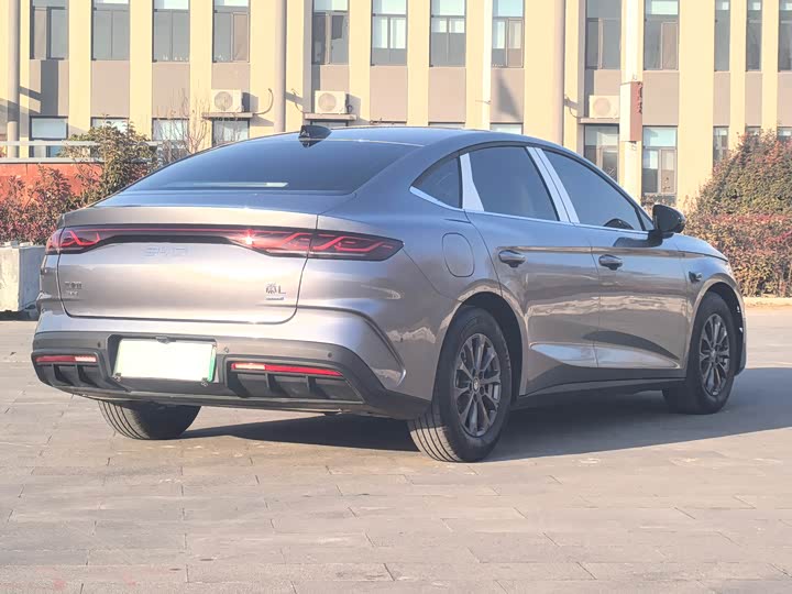 Фото 4 - BYD Qin L