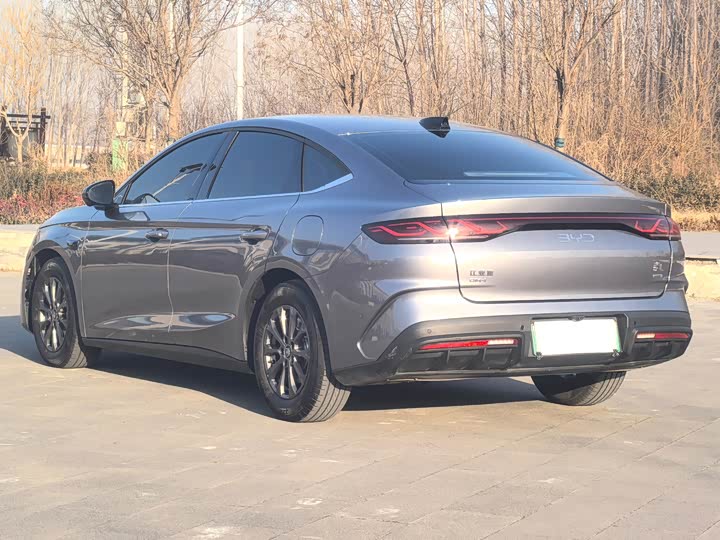 Фото 8 - BYD Qin L