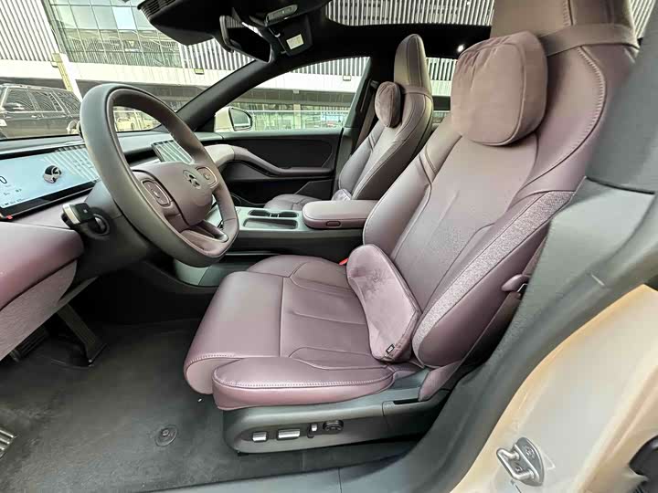 Фото 9 - Nio ET5T