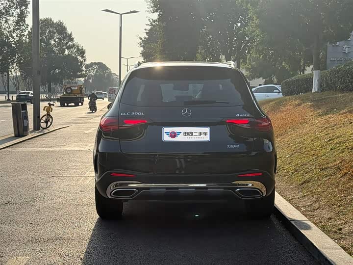 Фото 5 - Mercedes-Benz GLC-Class