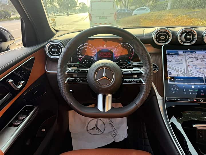 Фото 6 - Mercedes-Benz GLC-Class