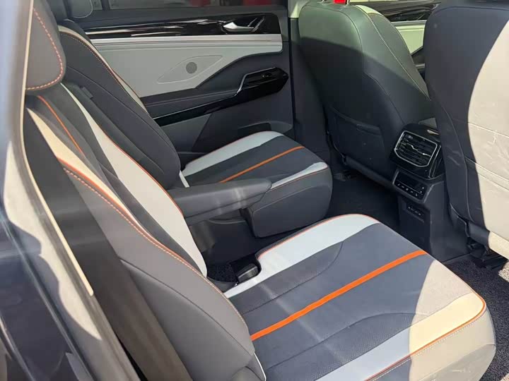 Фото 5 - Volkswagen ID.6 Crozz