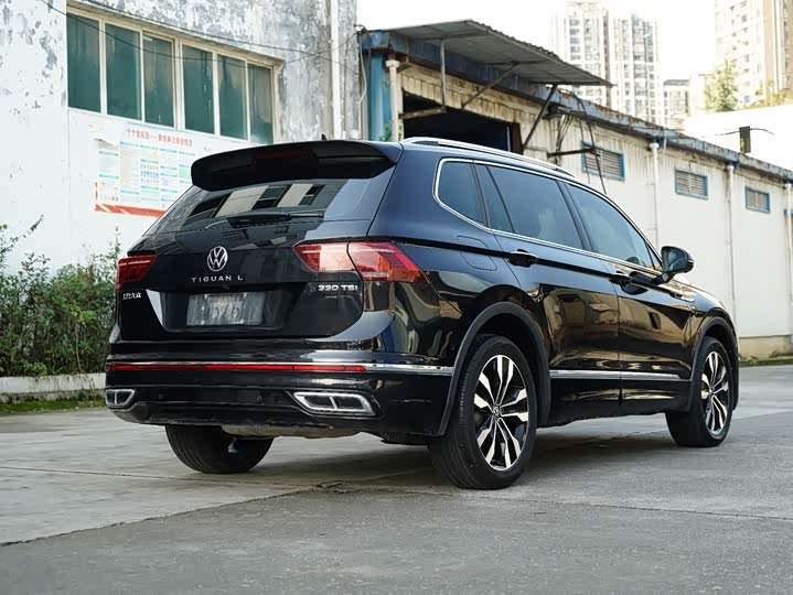 Фото 7 - Volkswagen Tiguan L Pro