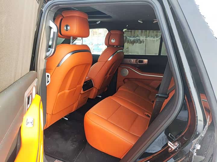 Фото 6 - Tank 700 Hybrid