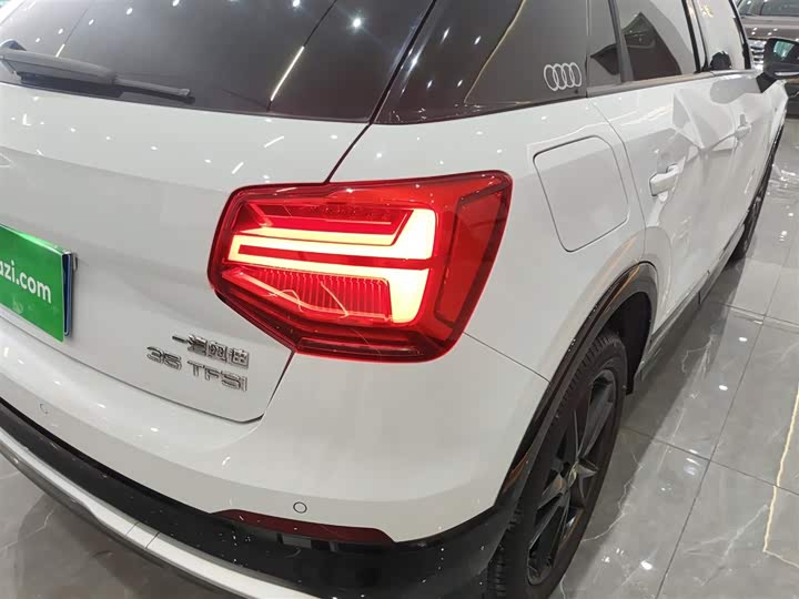 Фото 8 - Audi Q2L