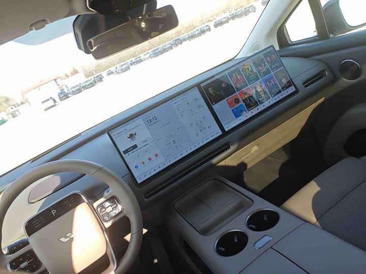 Фото 5 - LiXiang i8