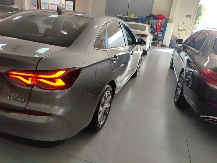 Фото 8 - Chevrolet Monza