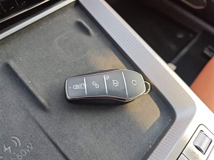 Фото 9 - BYD Han L