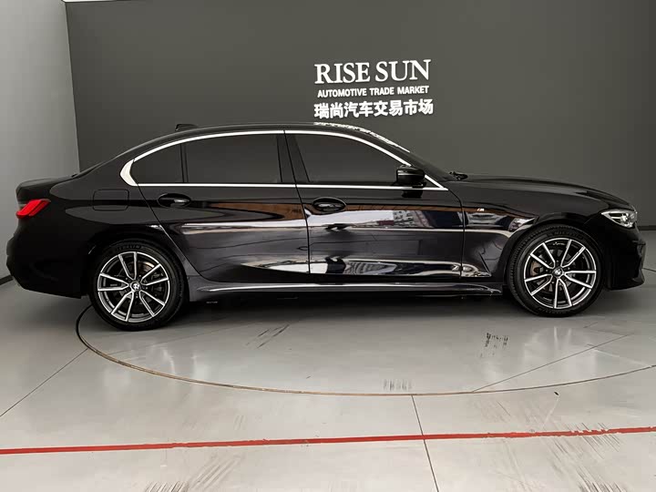 Фото 3 - BMW 3 Series