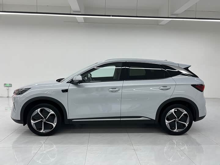 Фото 4 - BYD Yuan Plus