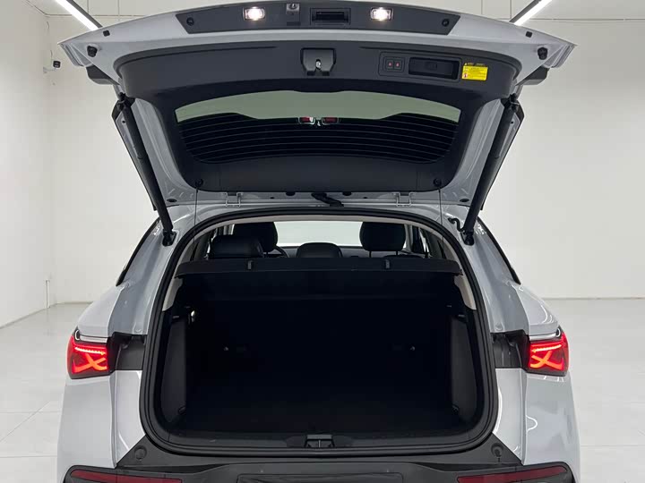 Фото 7 - BYD Yuan Plus