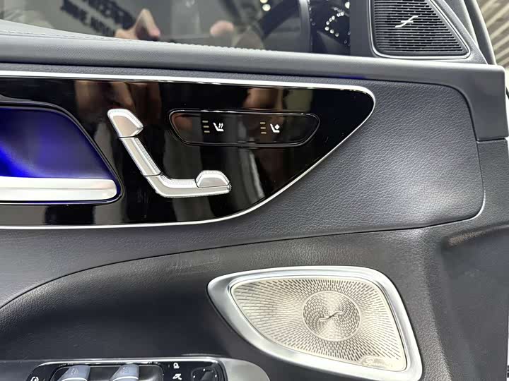 Фото 5 - Mercedes-Benz C-Class