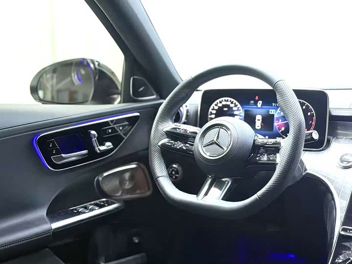 Фото 7 - Mercedes-Benz C-Class