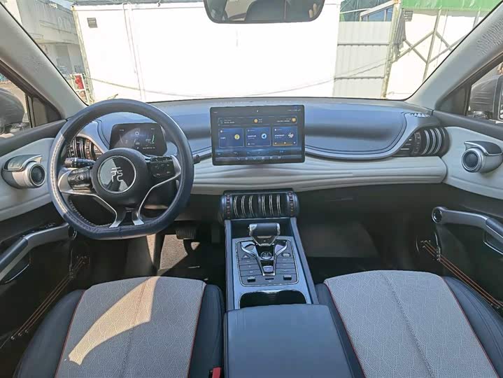 Фото 9 - BYD Yuan Plus