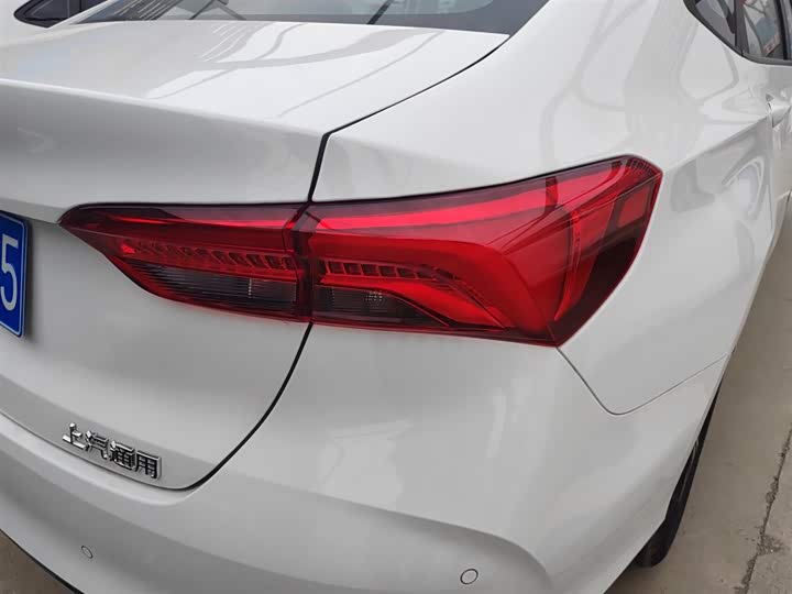 Фото 8 - Buick Verano