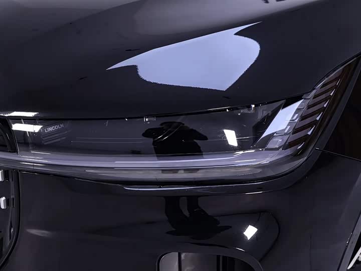 Фото 4 - Lincoln Nautilus