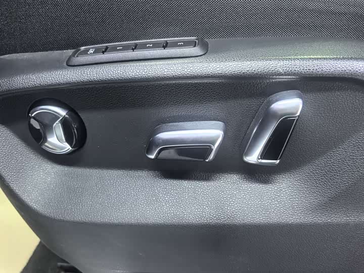 Фото 7 - Volkswagen Talagon