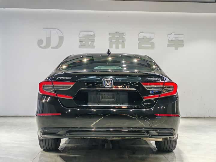 Фото 5 - Honda Accord