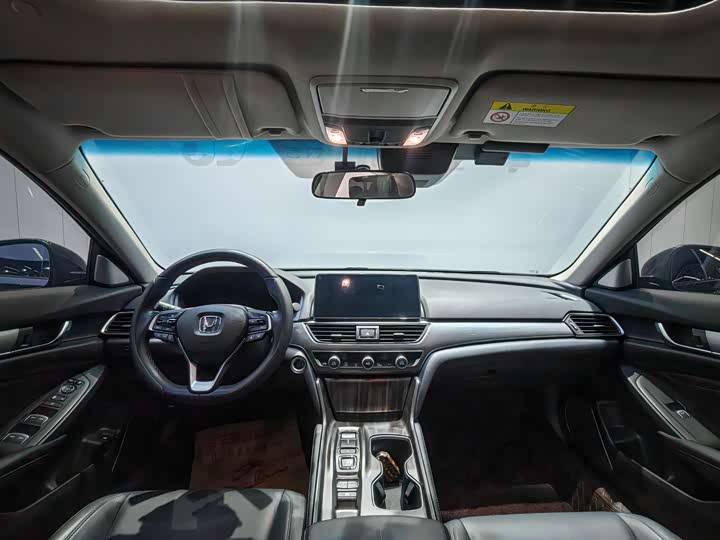 Фото 7 - Honda Accord