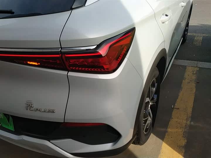 Фото 8 - BYD Yuan Plus