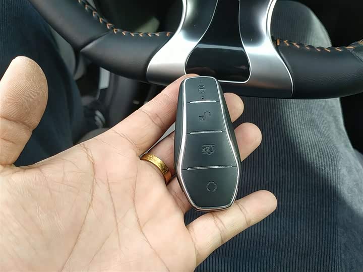 Фото 9 - BYD Yuan Plus