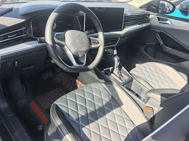 Фото 4 - Volkswagen Sagitar L