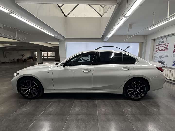 Фото 4 - BMW 3 Series