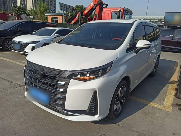 Фото 2 - GAC Trumpchi M6