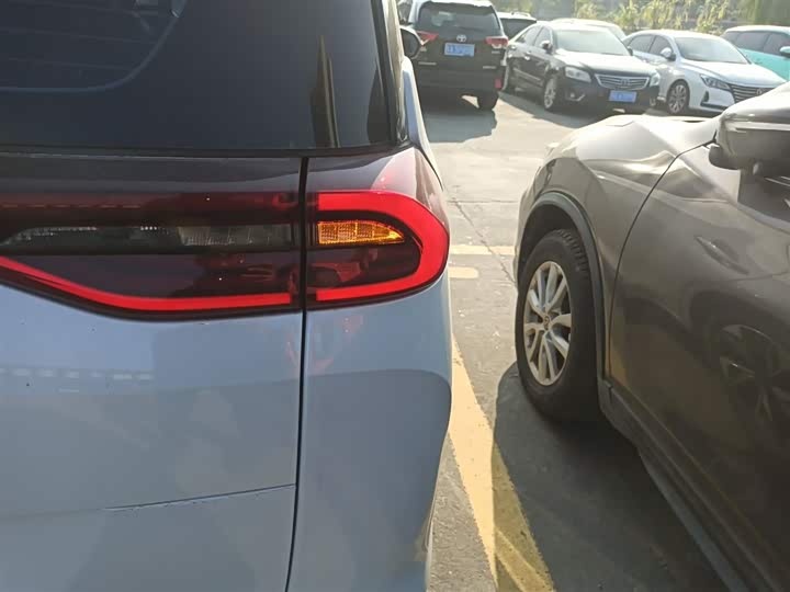 Фото 8 - GAC Trumpchi M6