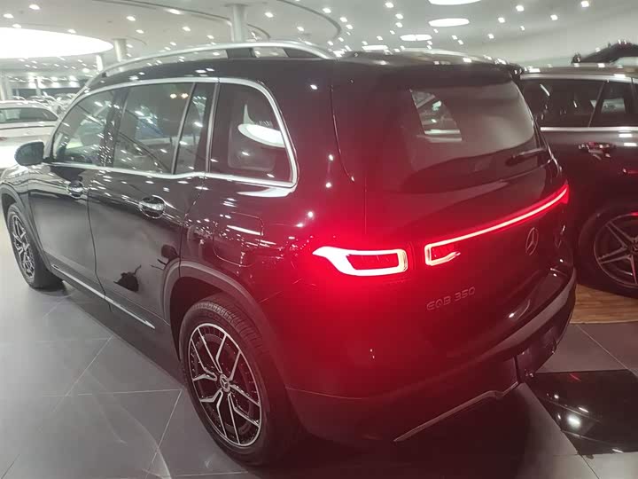 Фото 5 - Mercedes-Benz EQB