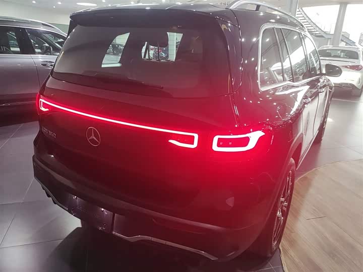 Фото 7 - Mercedes-Benz EQB