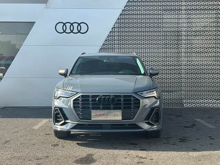 Фото 2 - Audi Q3