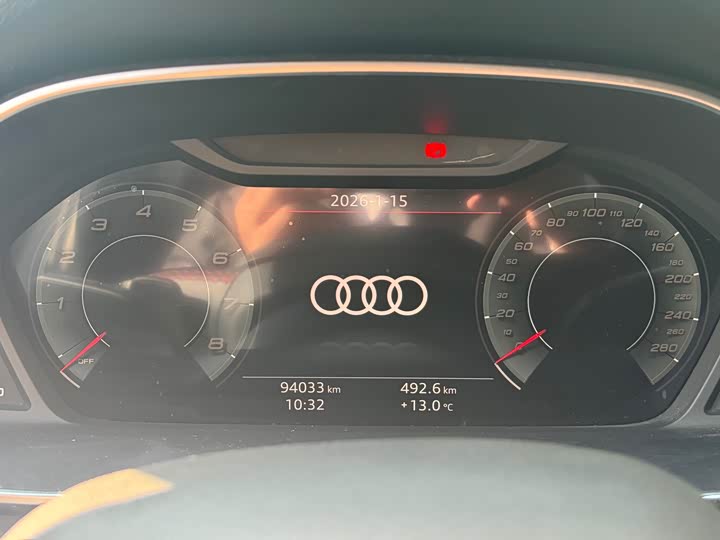 Фото 6 - Audi Q3