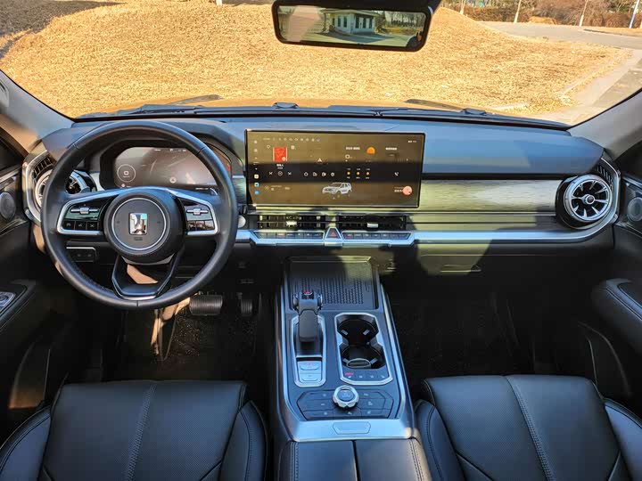 Фото 6 - Tank 400 Hybrid