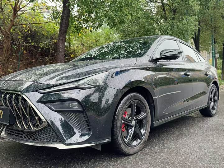 Фото 1 - MG Motor 5 Scorpio