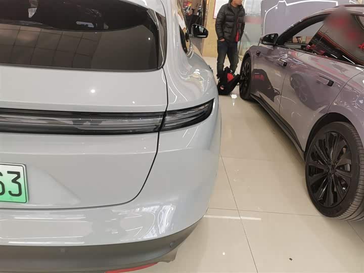 Фото 8 - Nio ET5T