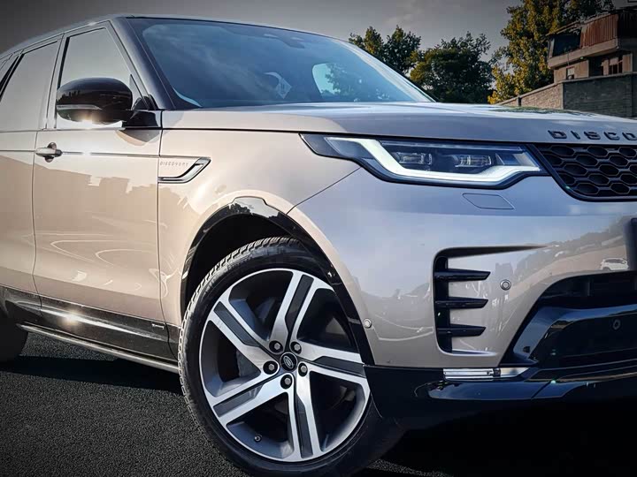 Фото 9 - Land Rover Discovery